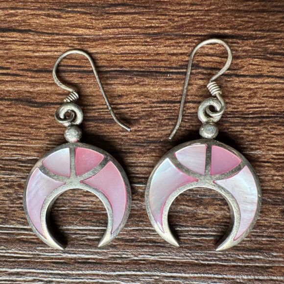Vintage Pink Mother of Pearl 925 Sterling Silver Earrings Native American Mexico - Picture 2 of 6